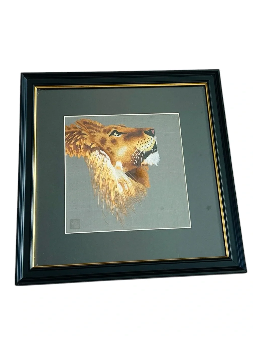 King Silk Art Susho Suzhou 100% Handmade Lion Embroidery Framed Art